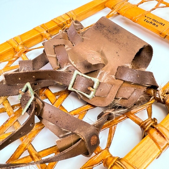 Vintage Tubbs Vermont Wood & Rawhide Snowshoes - Rustic Cabin Decor ❄️🏔️🌲 - Picture 5 of 12